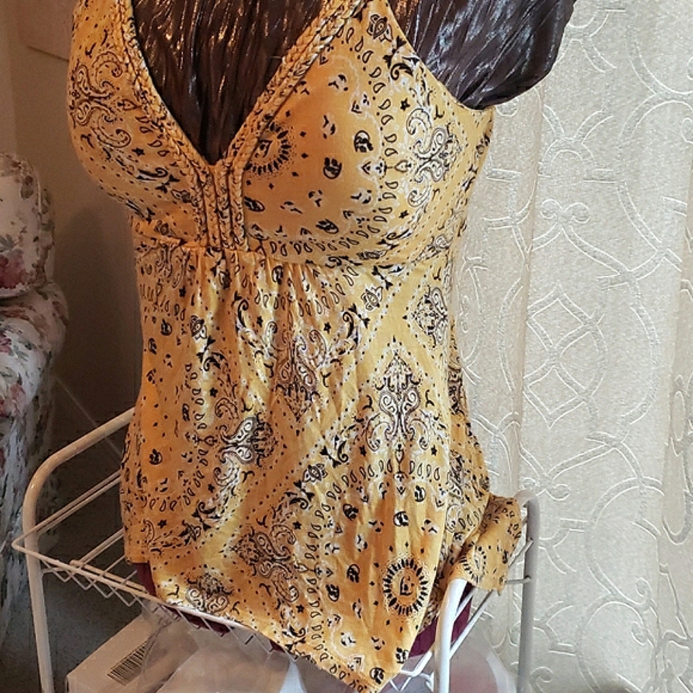 Women's Yellow Paisley Tank Top - Lightweight Summer Cami